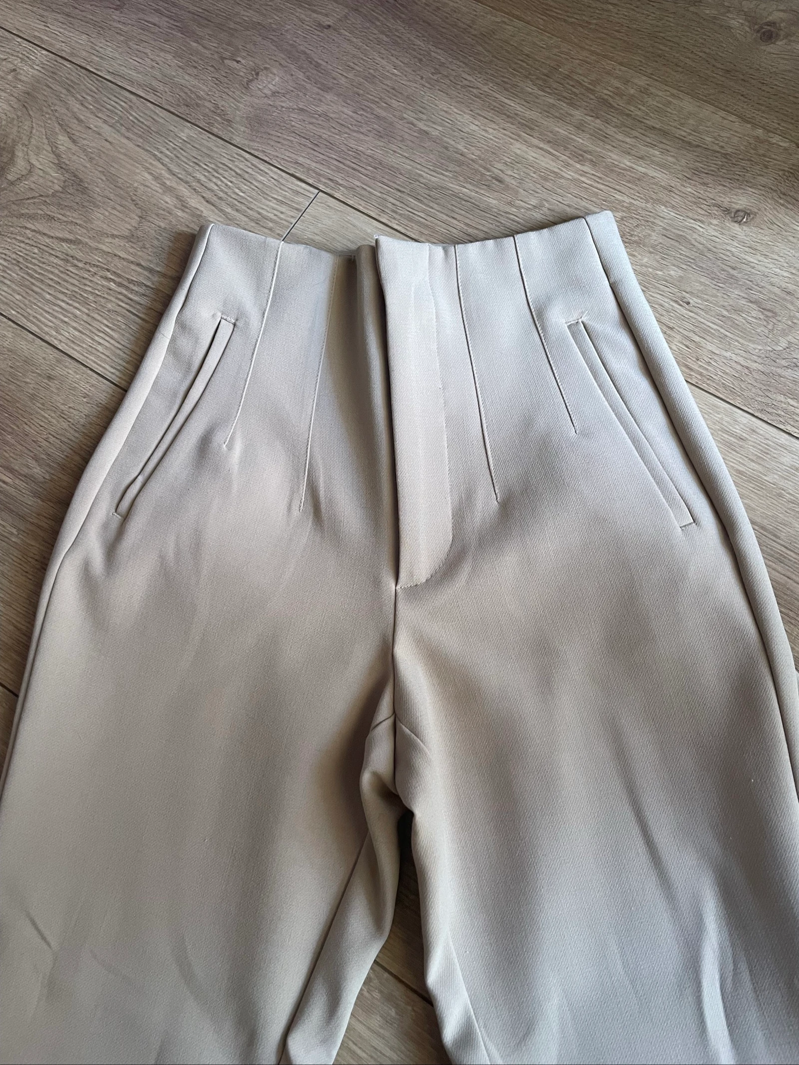 Calça social bege Stradivarius tamanho PP – photo 3